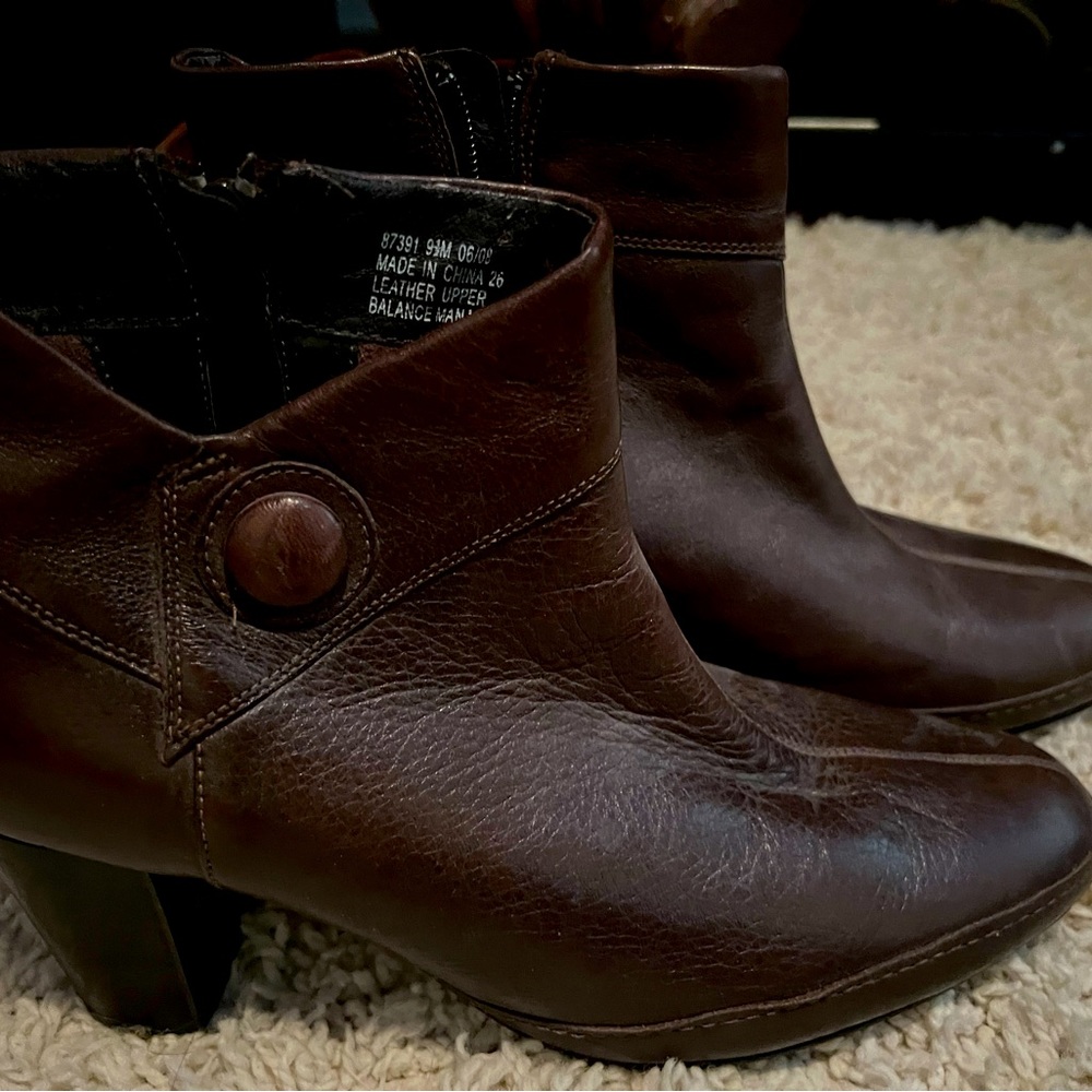 Clarks Brown Leather Booties size 9.5 women’s